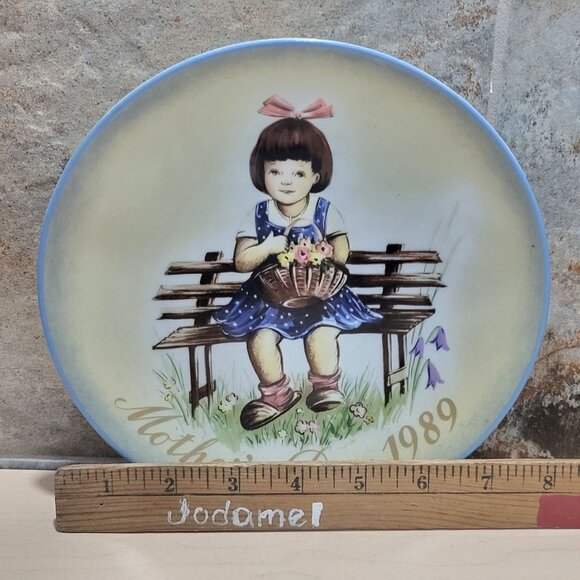 Schmid Hummel Mother's Day 1989 Pretty As A Picture Decorative Wall Hanging Plat - Picture 8 of 11
